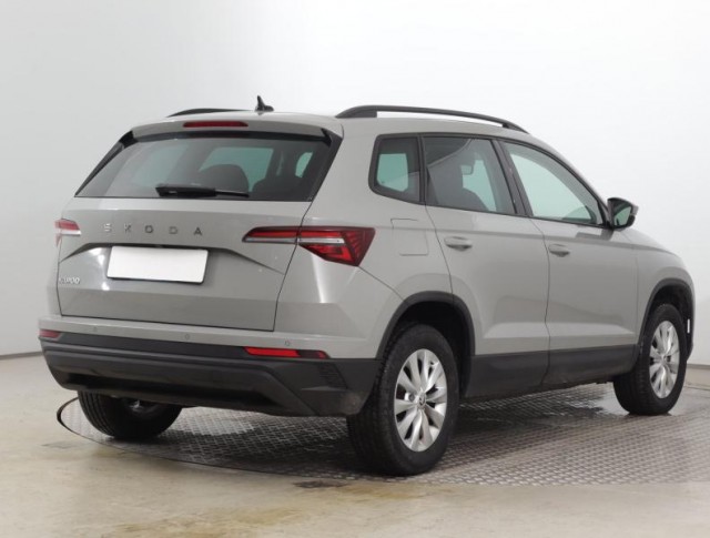 Škoda Karoq  1.5 TSI Fresh
