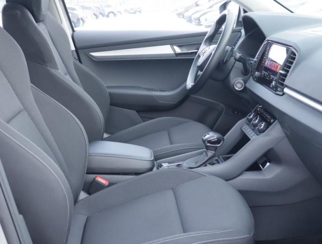 Škoda Karoq  1.5 TSI Fresh