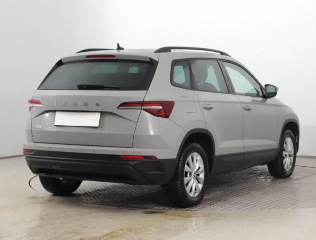 Škoda Karoq  1.5 TSI Fresh