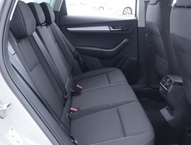 Škoda Karoq  1.5 TSI Fresh