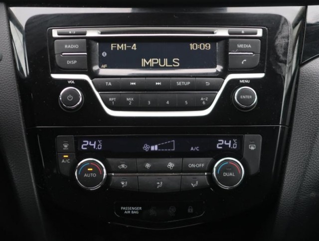 Nissan Qashqai  1.2 DIG-T 