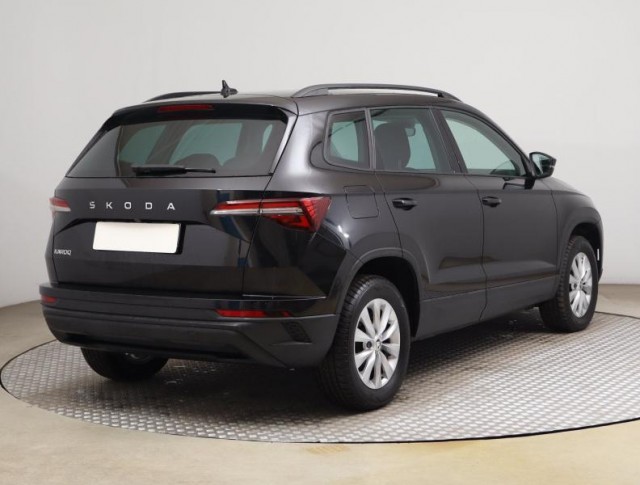 Škoda Karoq  1.5 TSI Fresh