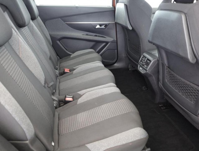 Peugeot 5008  PureTech 130 