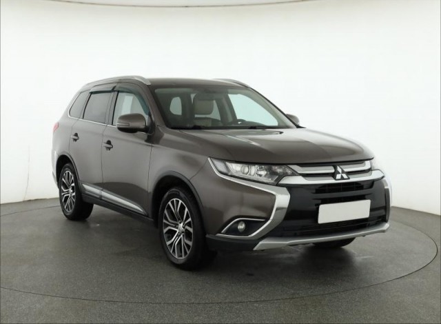 Mitsubishi Outlander  2.2 DI-D 