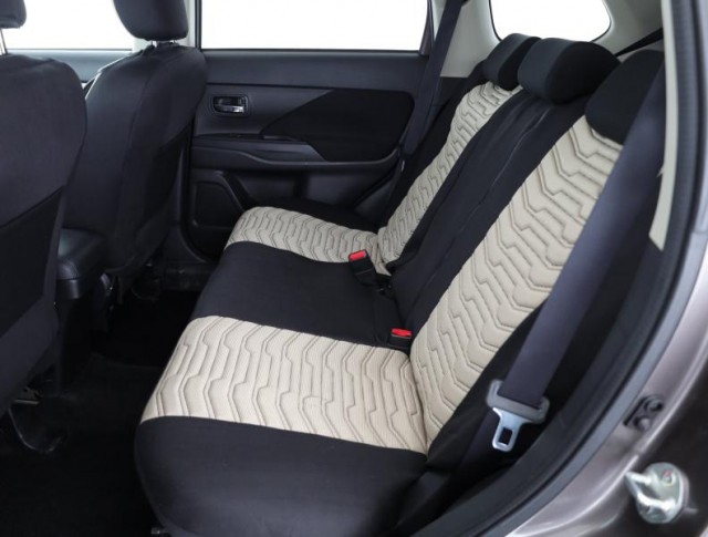 Mitsubishi Outlander  2.2 DI-D 