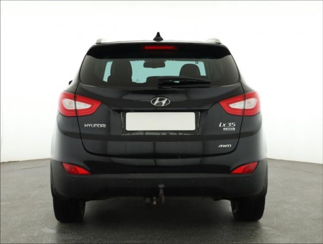 Hyundai ix35  2.0 CRDi Trikolor