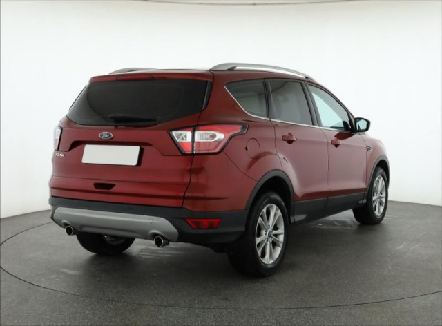 Ford Kuga  1.5 EcoBoost Titanium