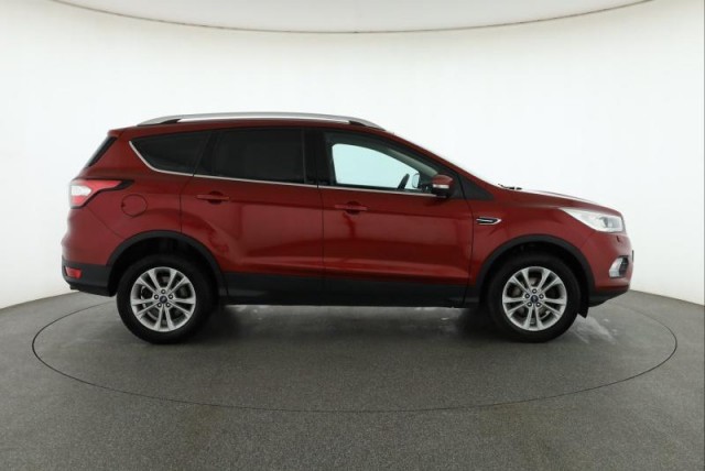 Ford Kuga  1.5 EcoBoost Titanium