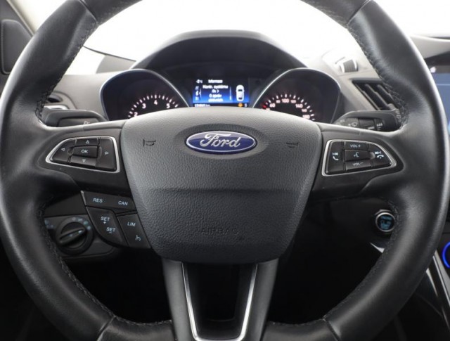 Ford Kuga  1.5 EcoBoost Titanium