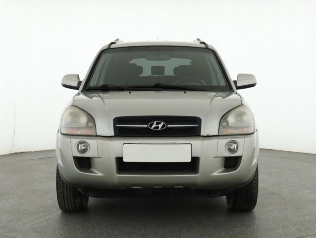 Hyundai Tucson  2.0 i 