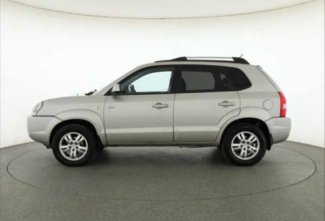 Hyundai Tucson  2.0 i 