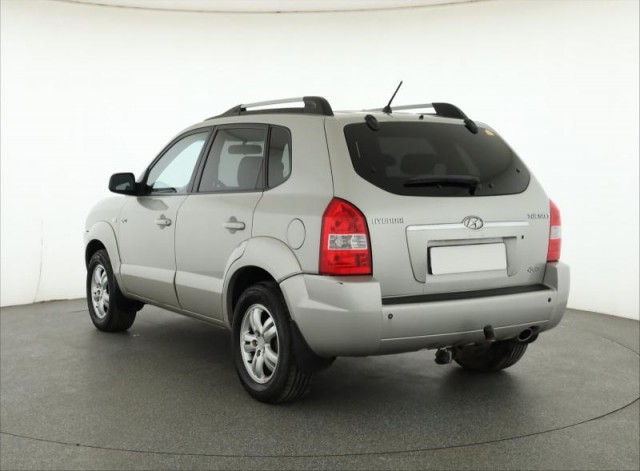 Hyundai Tucson  2.0 i 