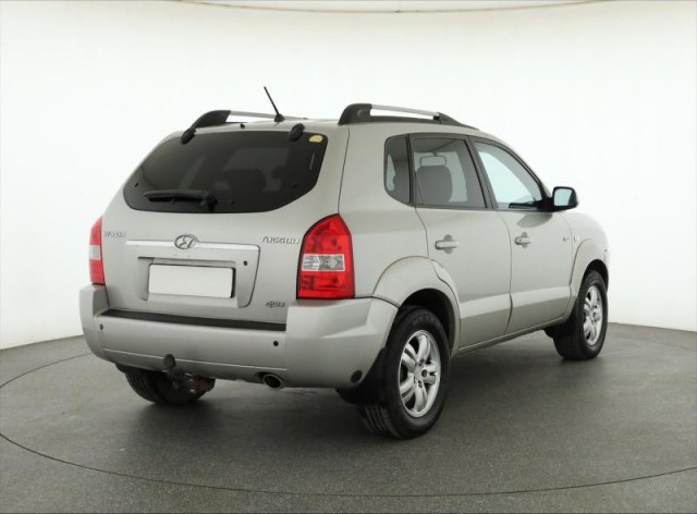 Hyundai Tucson  2.0 i 