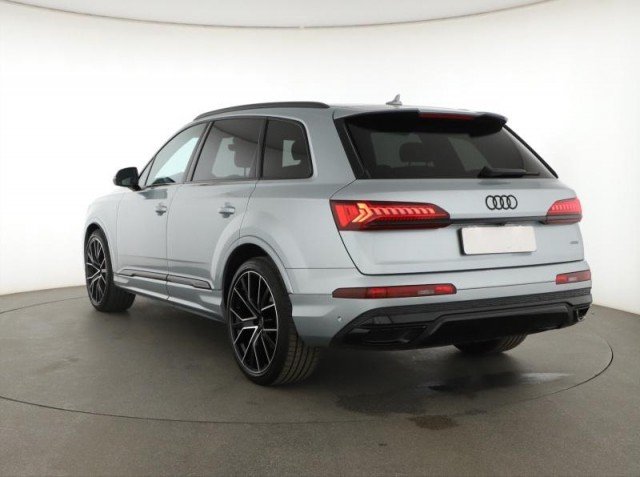 Audi Q7  50 TDI S-line