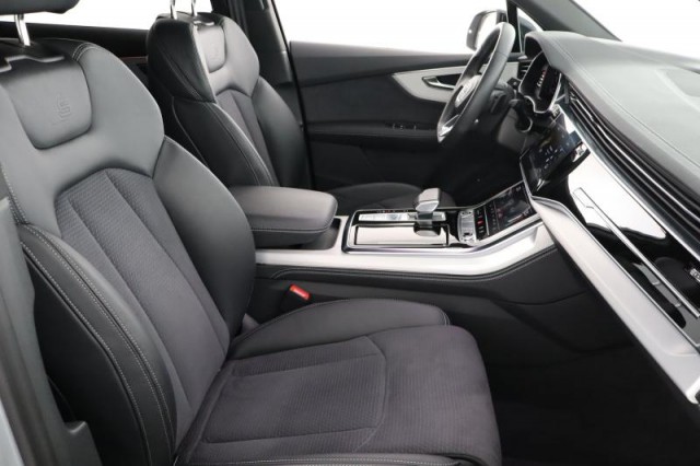 Audi Q7  50 TDI S-line