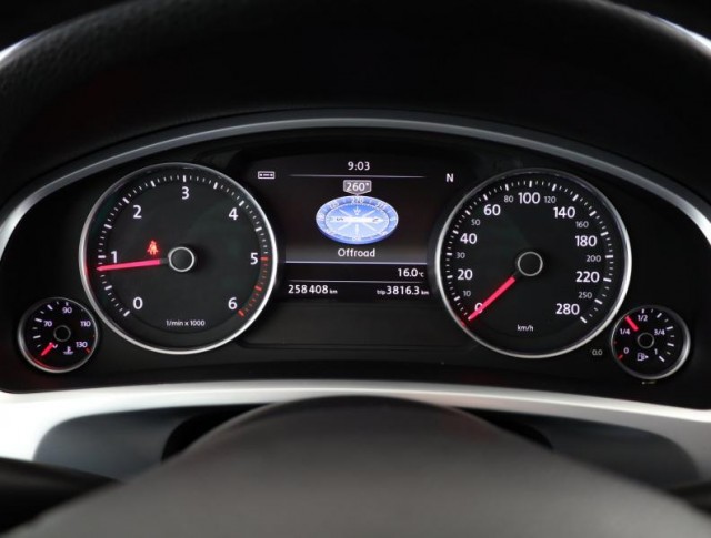 Volkswagen Touareg  3.0 TDI 