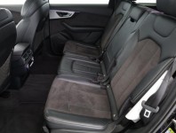 Audi Q7  3.0 TDI S-Line