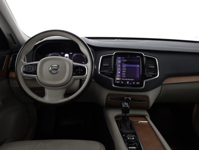 Volvo XC90  D5 AWD 