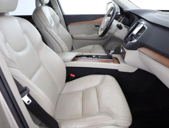 Volvo XC90  D5 AWD 