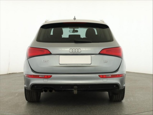 Audi Q5  2.0 TDI 