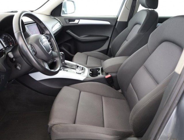 Audi Q5  2.0 TDI 