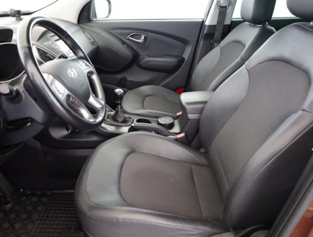 Hyundai ix35  2.0 CRDi 