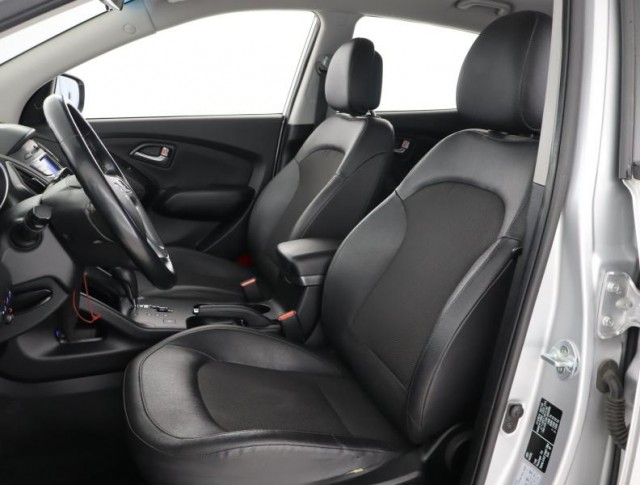 Hyundai ix35  2.0 GDI Trikolor Plus