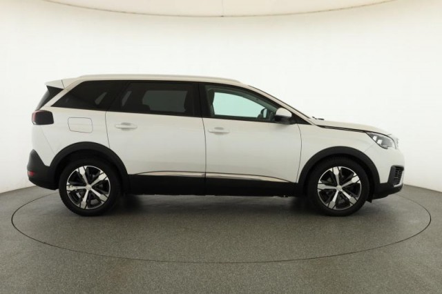 Peugeot 5008  1.6 BlueHDi 