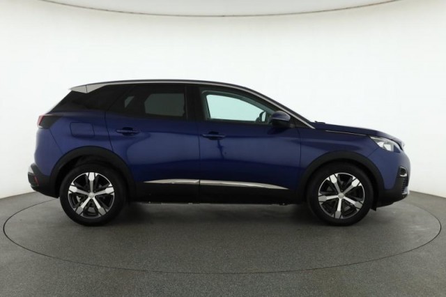Peugeot 3008  1.2 PureTech 
