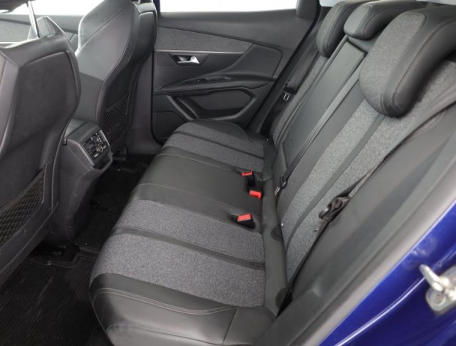 Peugeot 3008  1.2 PureTech 