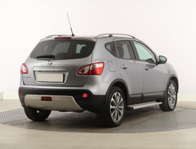 Nissan Qashqai  2.0 dCi 