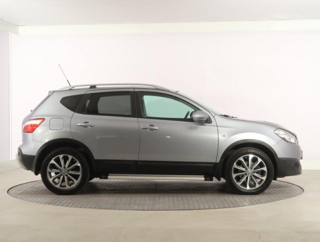 Nissan Qashqai  2.0 dCi 