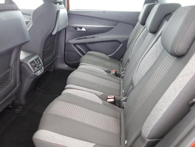 Peugeot 5008  PureTech 130 