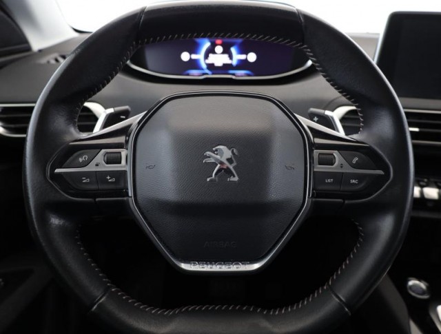 Peugeot 5008  PureTech 130 