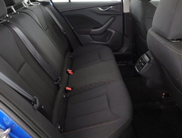 Škoda Kamiq  1.0 TSI Ambition Plus