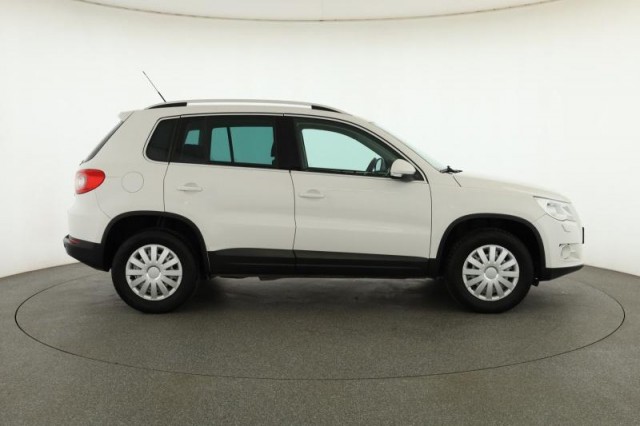 Volkswagen Tiguan  2.0 TSI 