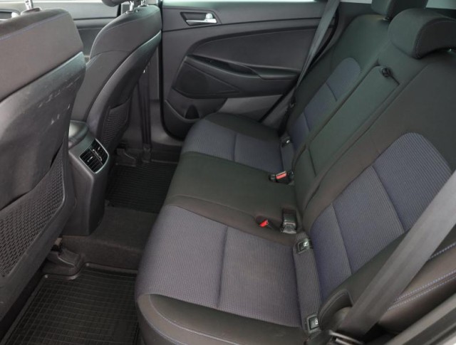 Hyundai Tucson  1.7 CRDi 