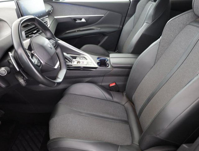 Peugeot 3008  1.2 PureTech Allure