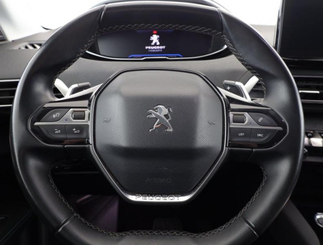 Peugeot 3008  1.2 PureTech Allure