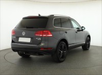 Volkswagen Touareg  3.0 TDI 