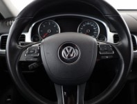 Volkswagen Touareg  3.0 TDI 