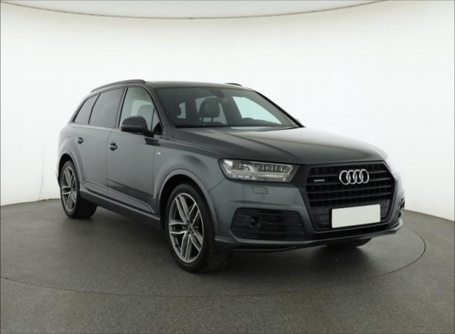 Audi Q7  50 TDI S-Line