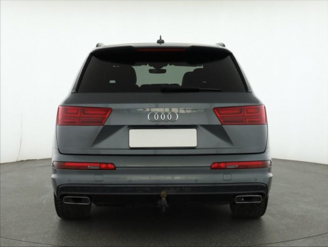 Audi Q7  50 TDI S-Line
