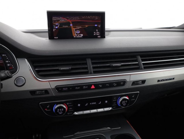 Audi Q7  50 TDI S-Line