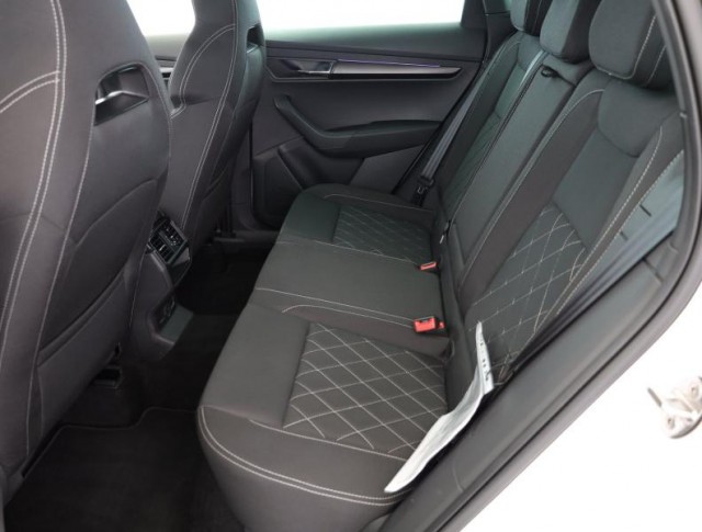 Škoda Karoq  1.5 TSI Sportline