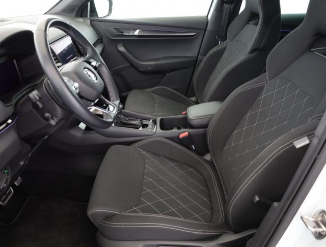 Škoda Karoq  1.5 TSI Sportline