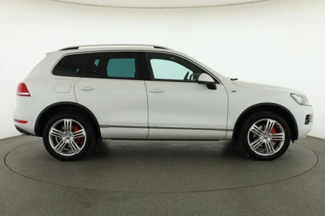 Volkswagen Touareg  3.0 TDI R-Line