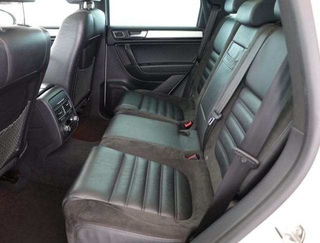 Volkswagen Touareg  3.0 TDI R-Line