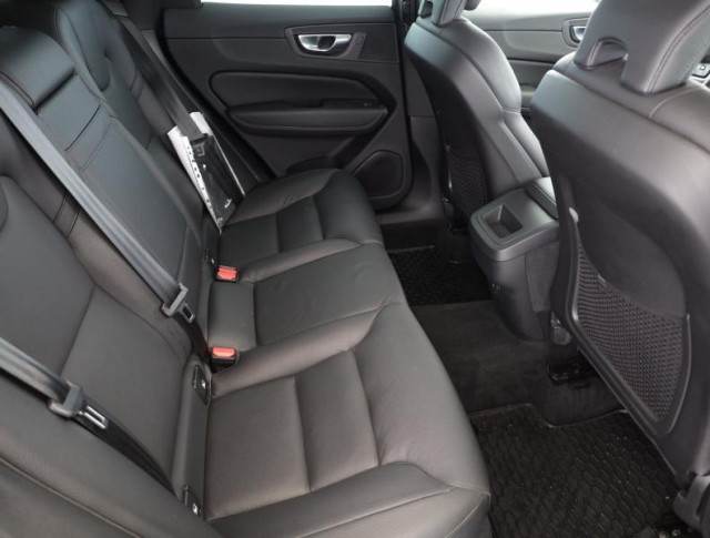 Volvo XC60  B4 AWD Momentum