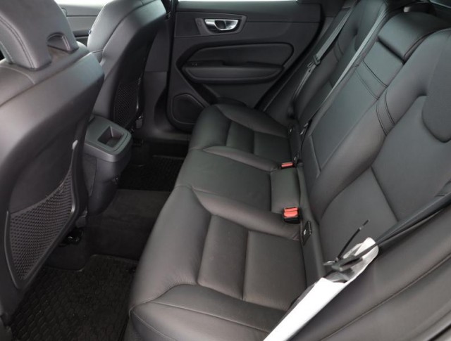 Volvo XC60  B4 AWD Momentum